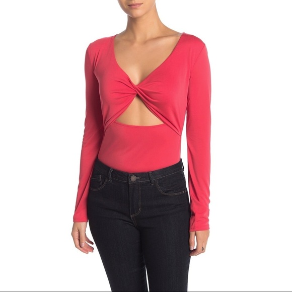 [Free Press] Twist Cutout Bodysuit - Picture 1 of 5